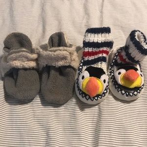 Babies slipper with grips, Zutano size 18 months